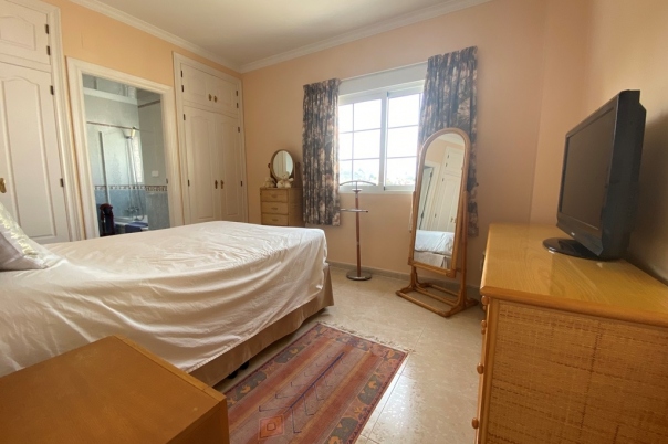 7 bed villa in Orba