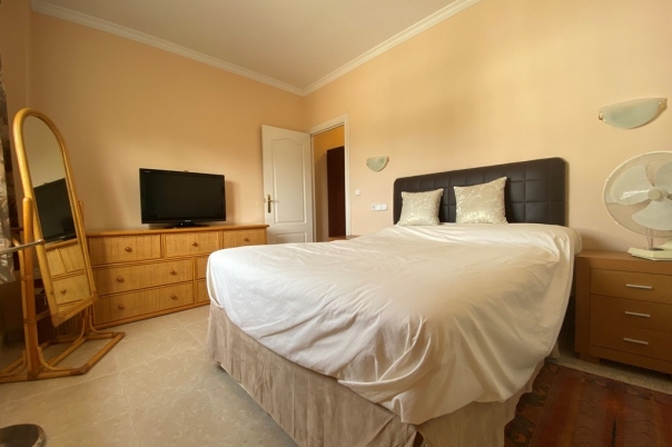 7 bed villa in Orba