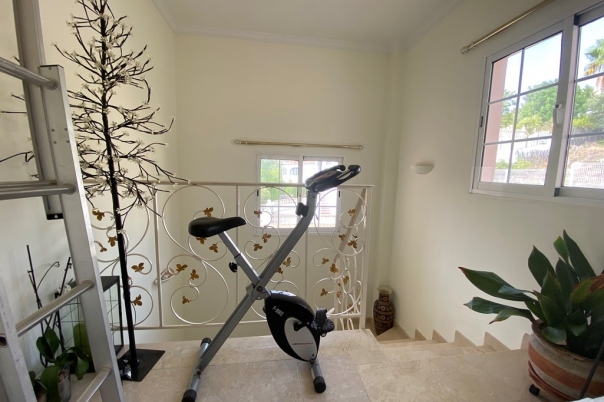 7 bed villa in Orba