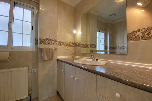 7 bed villa in Orba
