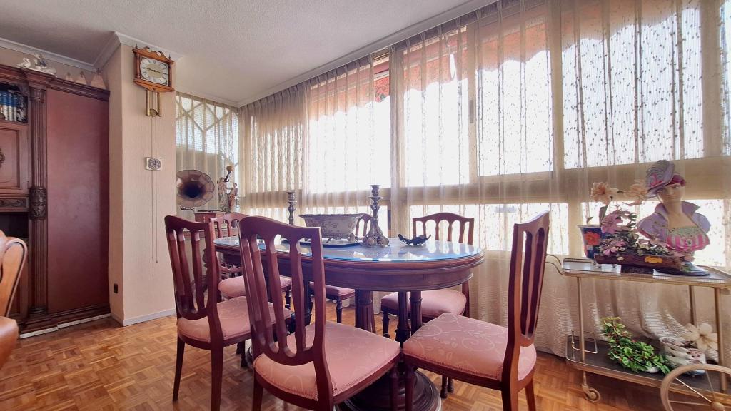 4 bed apartment in Alicante/Alacant