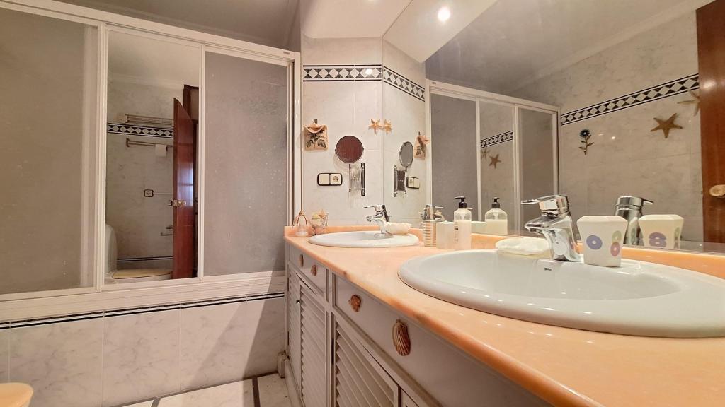 4 bed apartment in Alicante/Alacant