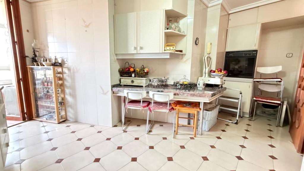 4 bed apartment in Alicante/Alacant