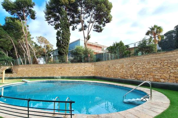 4 bed apartment in Alicante/Alacant