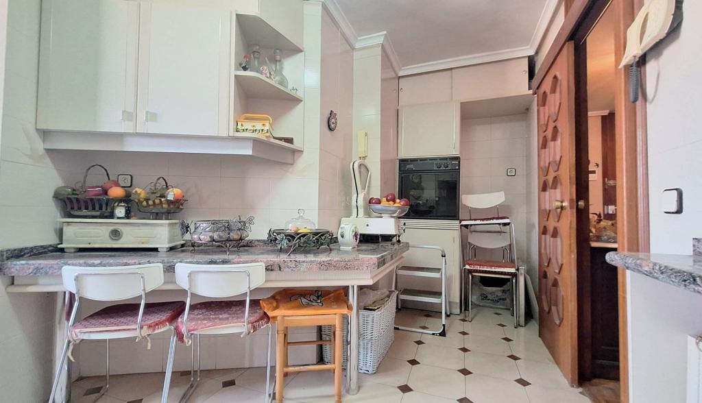 4 bed apartment in Alicante/Alacant