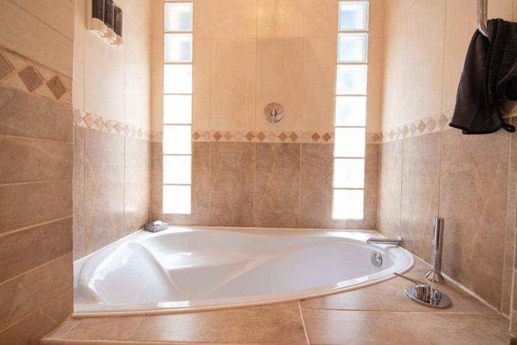 5 bed villas in Benissa