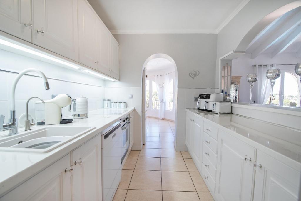 5 bed villas in Benissa