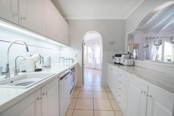 5 bed villas in Benissa