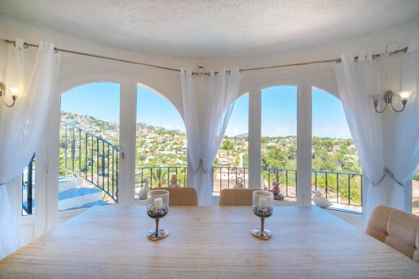 5 bed villas in Benissa