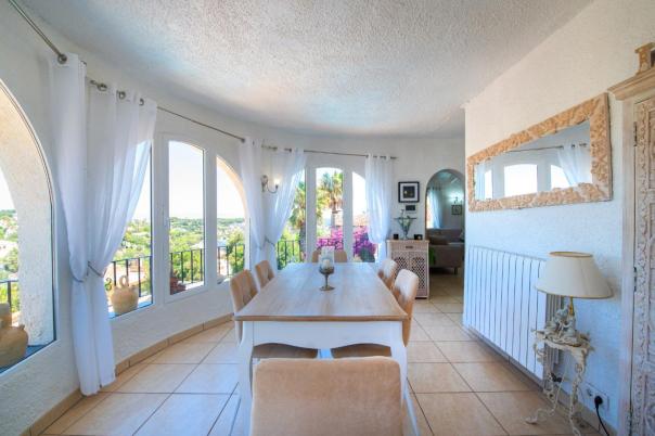 5 bed villas in Benissa