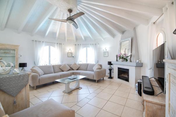 5 bed villas in Benissa