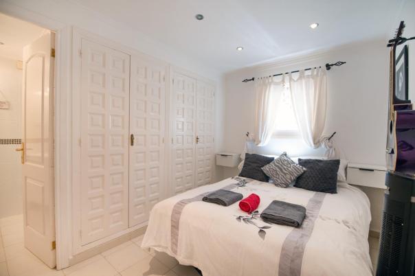 5 bed villas in Benissa