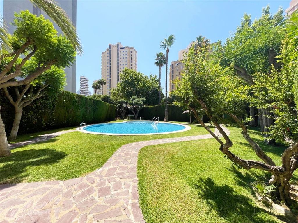 2 bed apartamento in Calpe / Calp