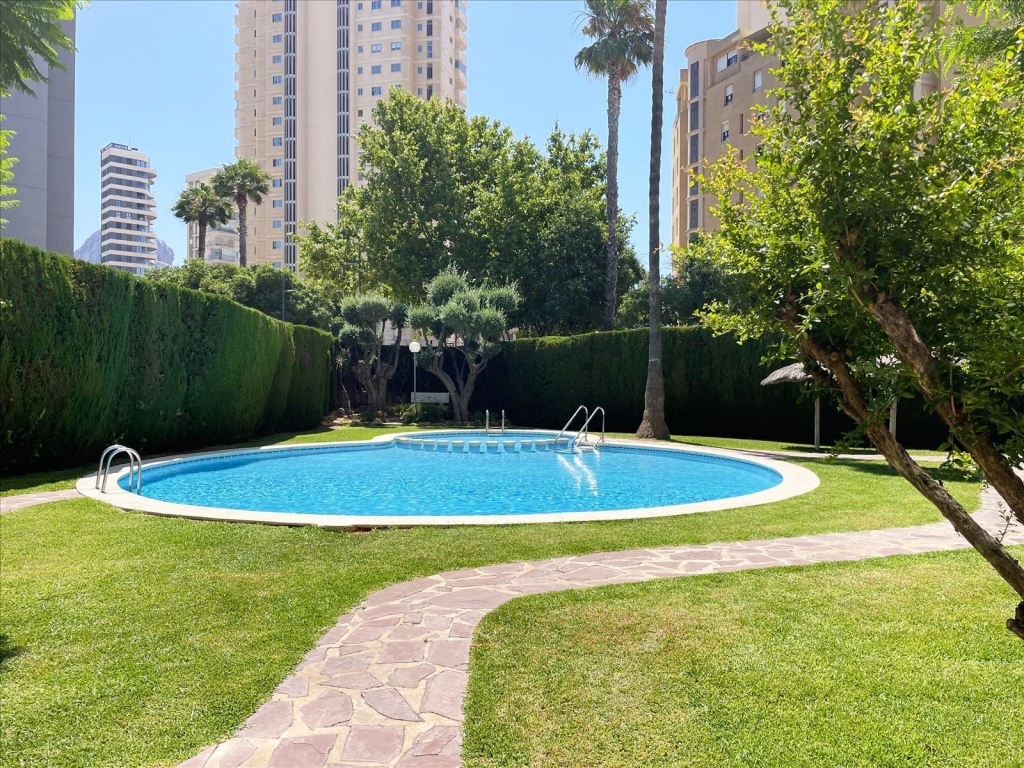 2 bed apartamento in Calpe / Calp