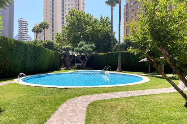 2 bed apartamento in Calpe / Calp