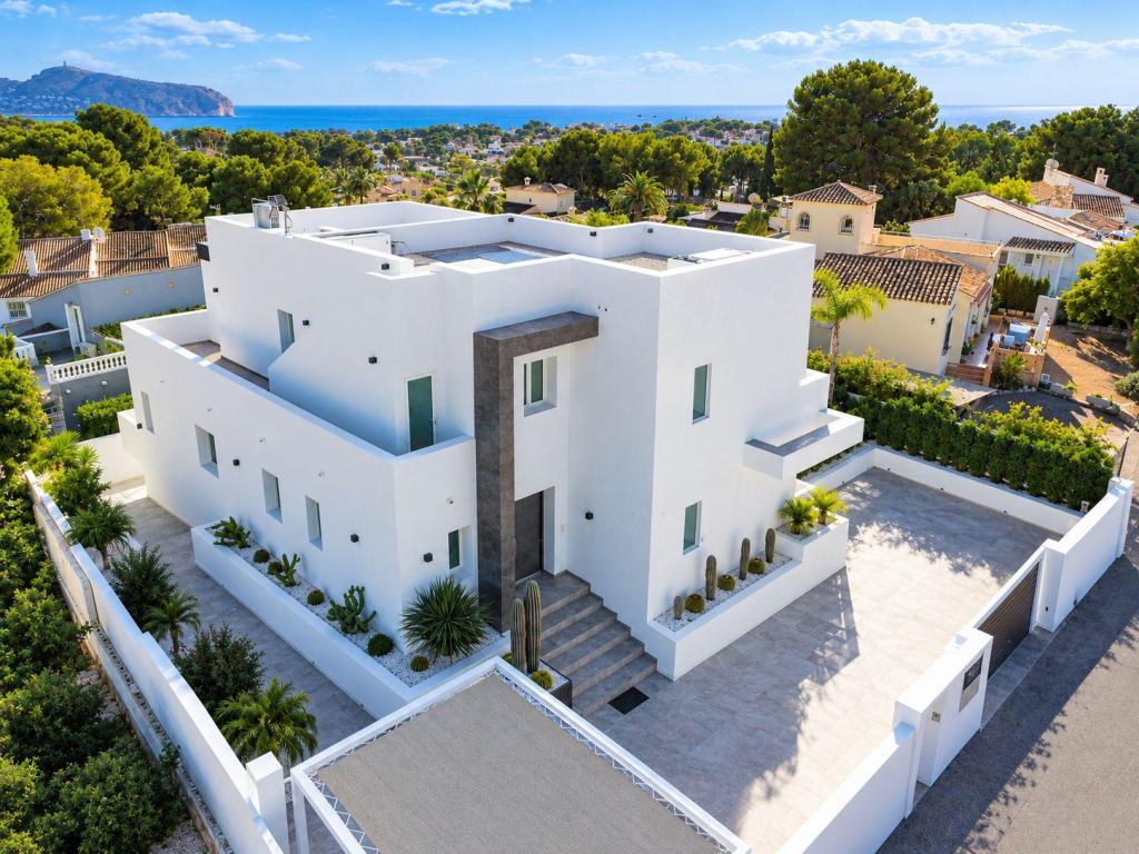 5 bed villa in Moraira