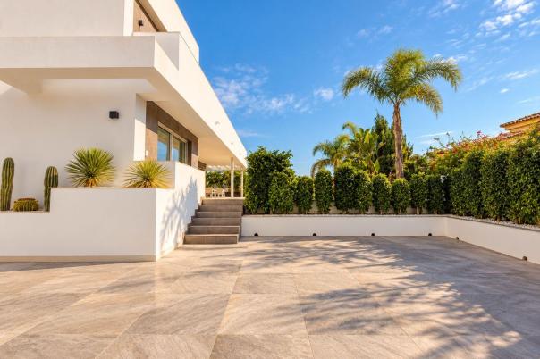 5 bed villa in Moraira