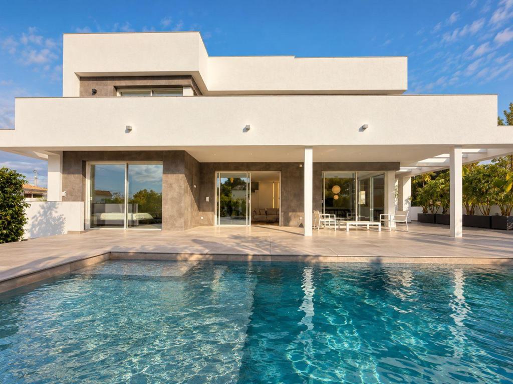 5 bed villa in Moraira