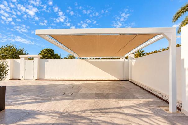 5 bed villa in Moraira