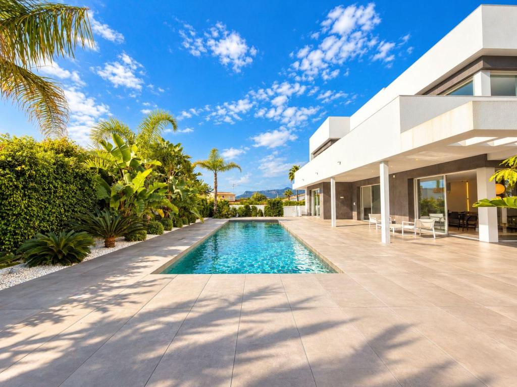 5 bed villa in Moraira