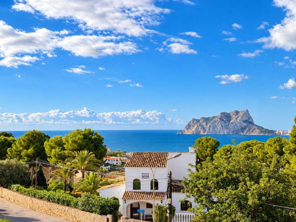 5 bed villa in Moraira