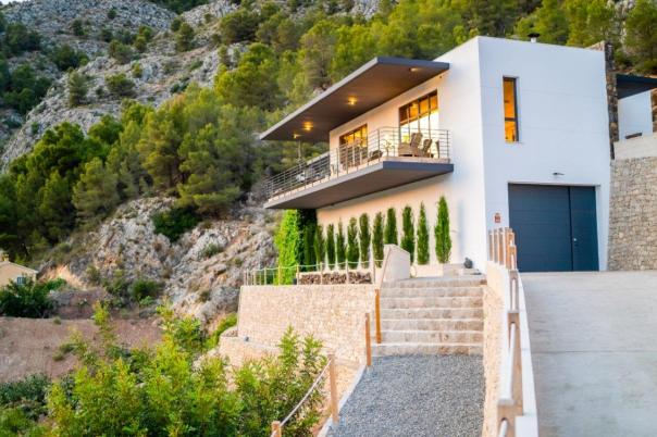 3 bed villa in Guadalest