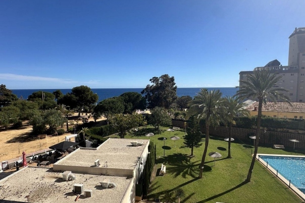 2 bed apartamento in Calpe / Calp