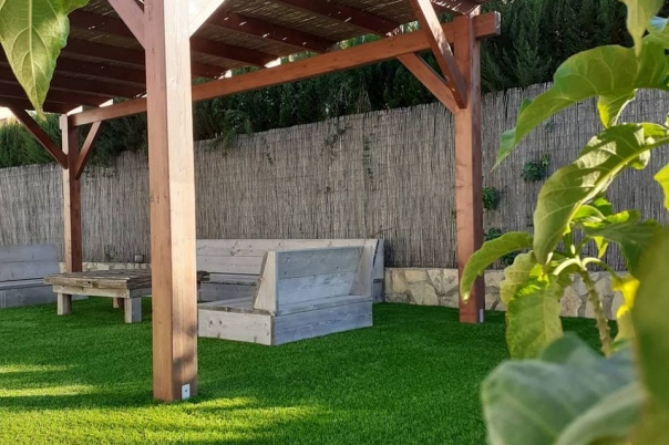 Charlesworth Gardens - Landscape Gardening & Garden Design