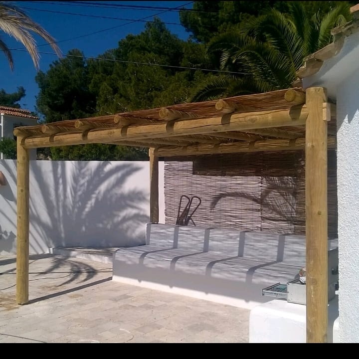 Charlesworth Gardens - Landscape Gardening & Garden Design