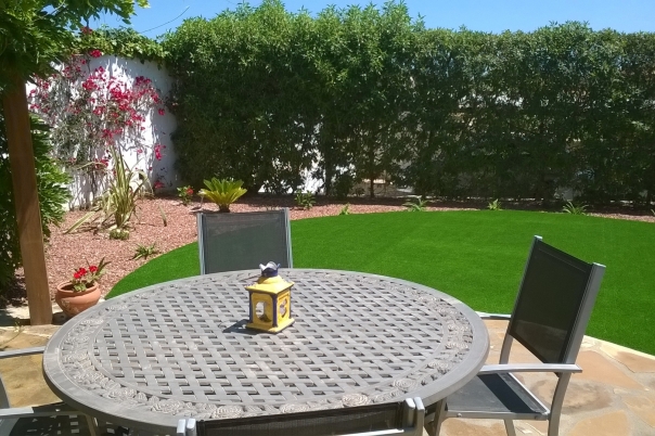 Charlesworth Gardens - Landscape Gardening & Garden Design