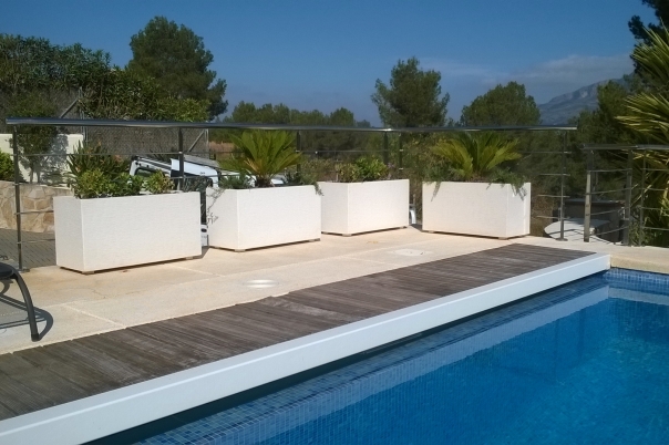 Charlesworth Gardens - Landscape Gardening & Garden Design