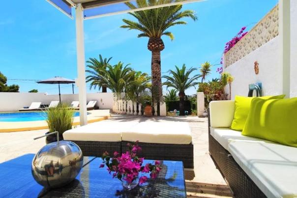 3 bed villas in Moraira