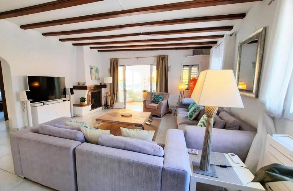 3 bed villas in Moraira