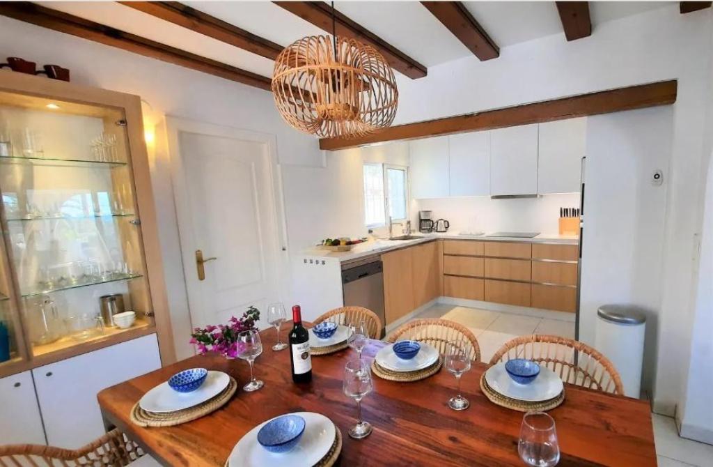 3 bed villas in Moraira