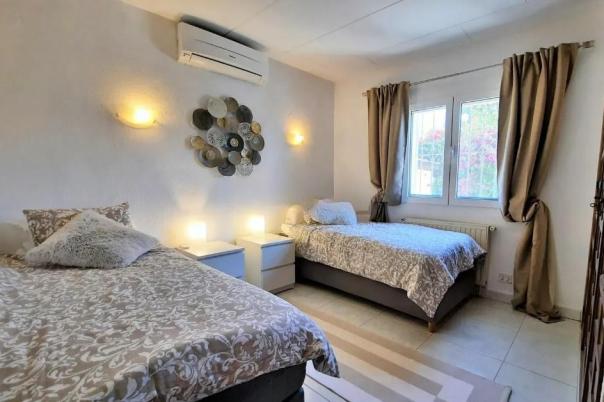 3 bed villas in Moraira