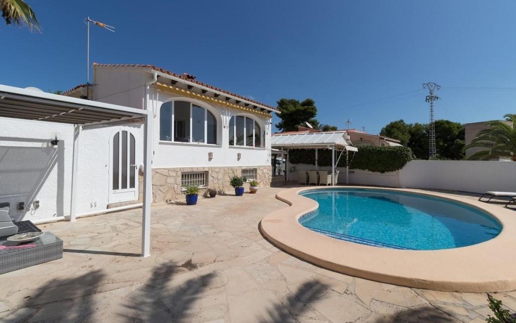 3 bed villas in Moraira