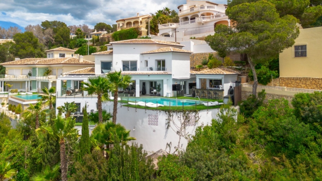 5 bed villa in Moraira