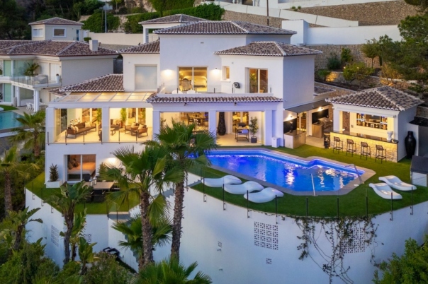 5 bed villa in Moraira