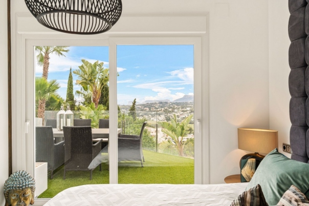 5 bed villa in Moraira