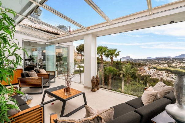 5 bed villa in Moraira