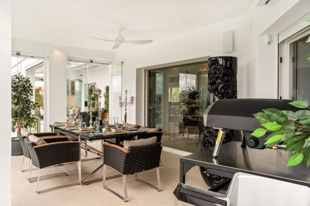 5 bed villa in Moraira