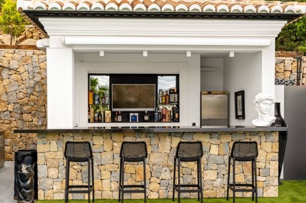 5 bed villa in Moraira