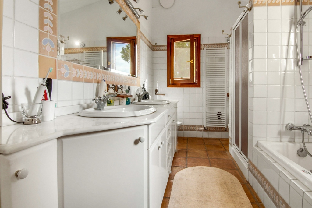 7 bed finca in Benissa