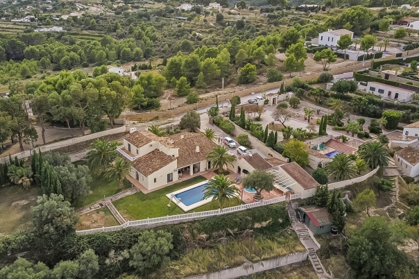 7 bed finca in Benissa