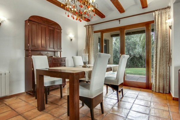 7 bed finca in Benissa