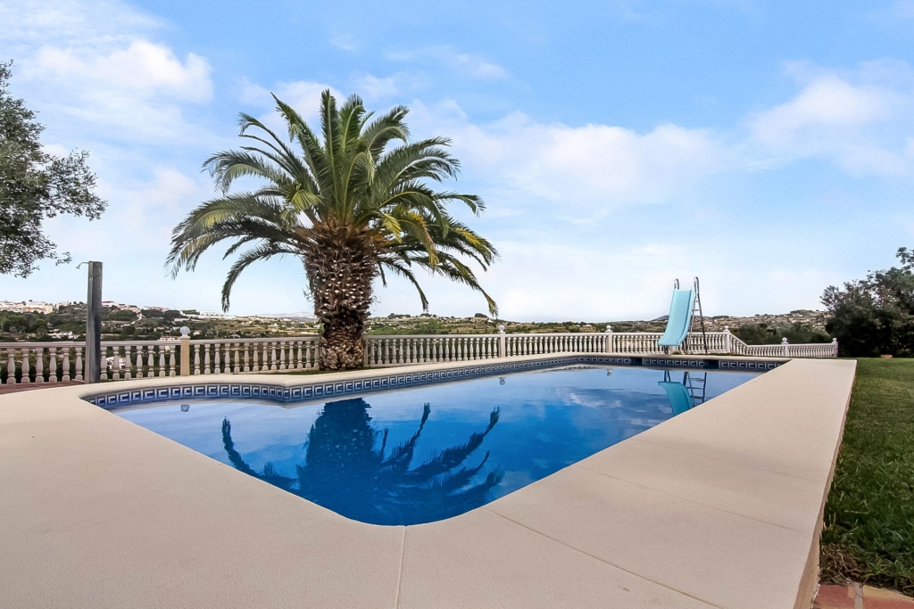 7 bed finca in Benissa