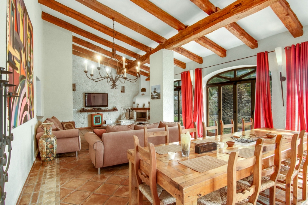 7 bed finca in Benissa