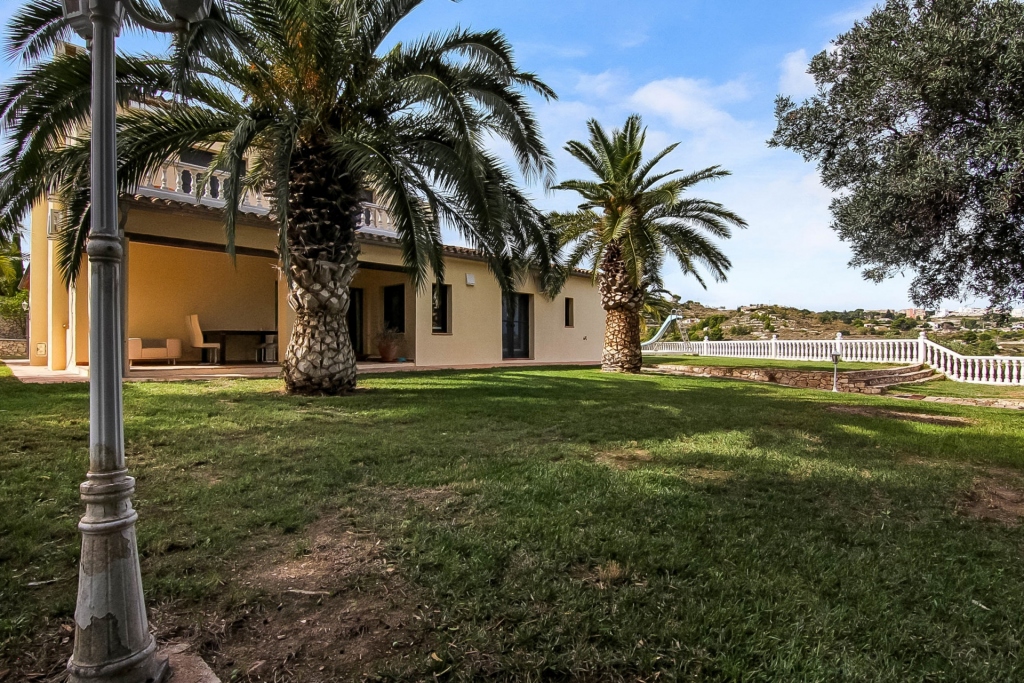 7 bed finca in Benissa