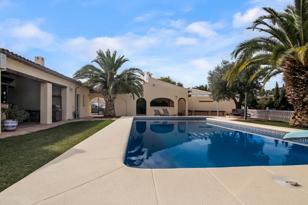 7 bed finca in Benissa