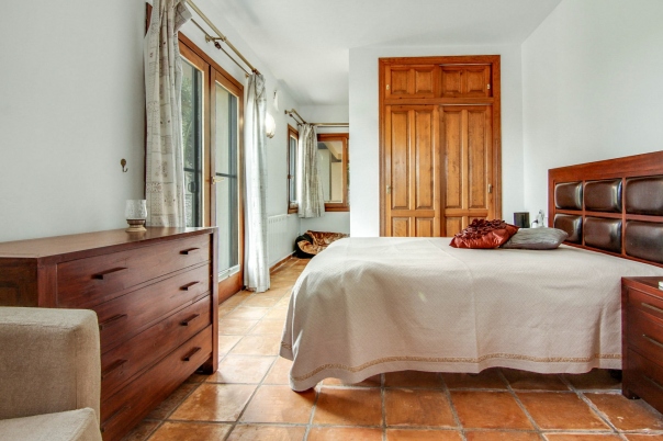 7 bed finca in Benissa